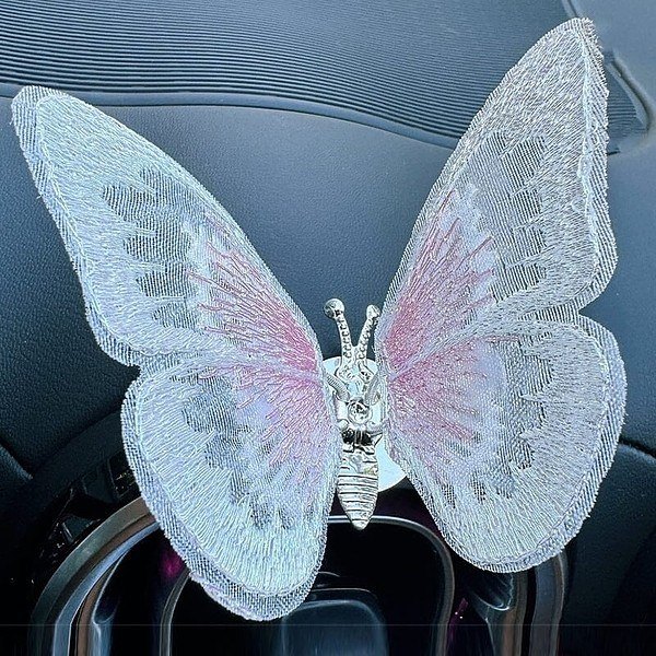 FLUTTERLY-3831127639476-N-9__200226