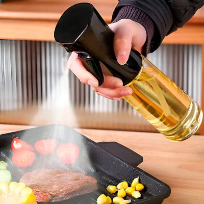 Spray bottle for oil, vinegar, water and other liquids